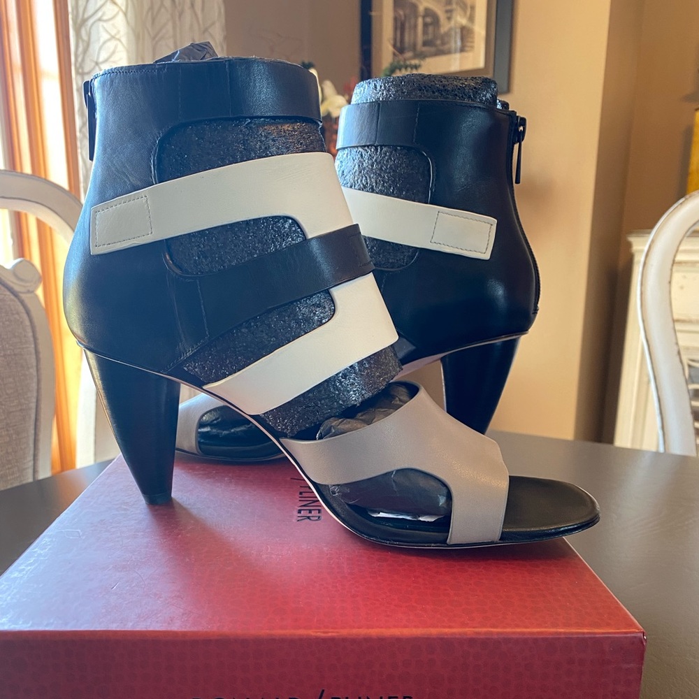 Donald J Pliner Paula Strappy Sandals Heels Gladiator Baby Calf Pumice